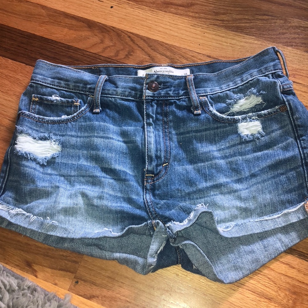 Abercrombie shorts!